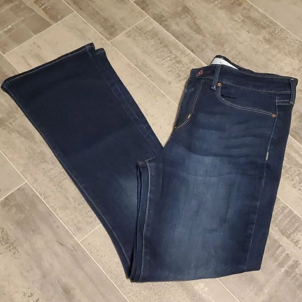 GUC Levis Mid Rise Dark Blue Bootcut Jeans